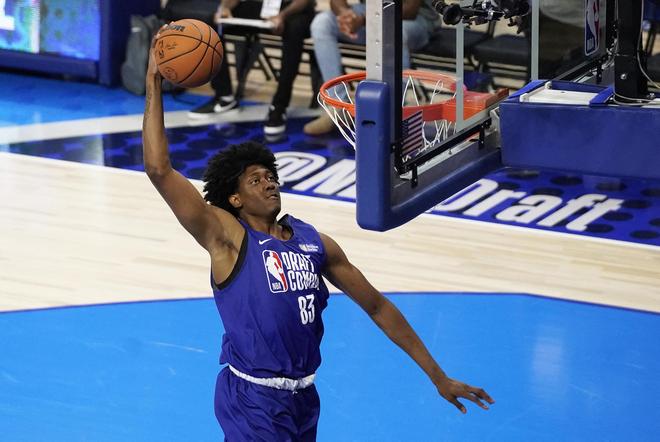 梅赛德斯凭 梅赛德斯凭